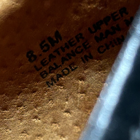 NWOT Mojo Moxy Tan/Black Platform Shoes with Floral Embellishment - Picture 9 of 9